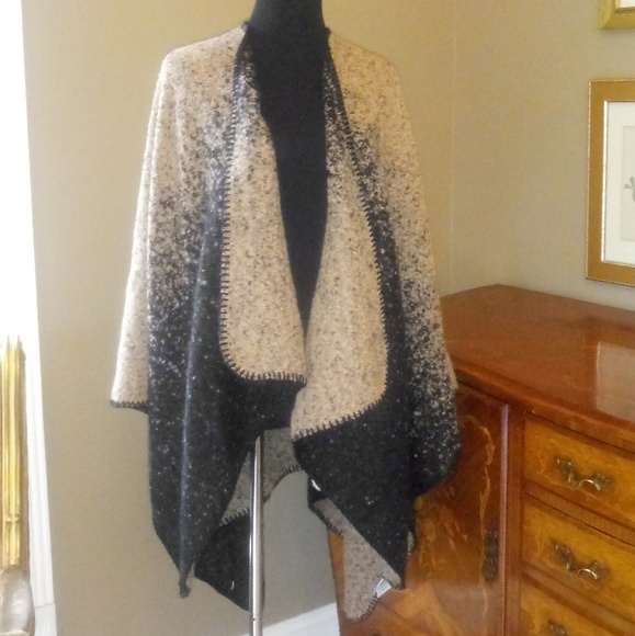 Concierge Collection Ombre Wrap - Picture 3 of 8